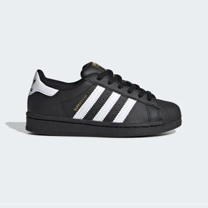 Like new Adidas Superstar C  Black/White size 2.1/2